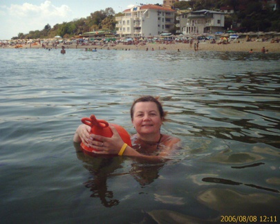 200608081211 00097