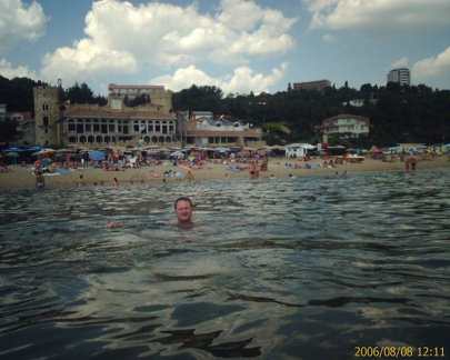 200608081211 00098